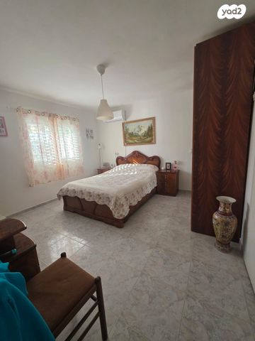 בית פרטי/ קוטג', אופקים