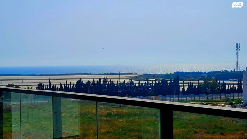 שדרות מנחם בגין 28