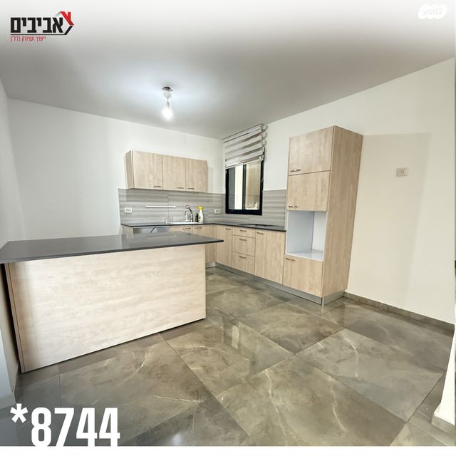 גג/ פנטהאוז, שדרות