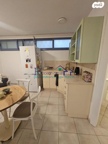 דו משפחתי, הרקפת 11, פרדסיה, פרדסיה