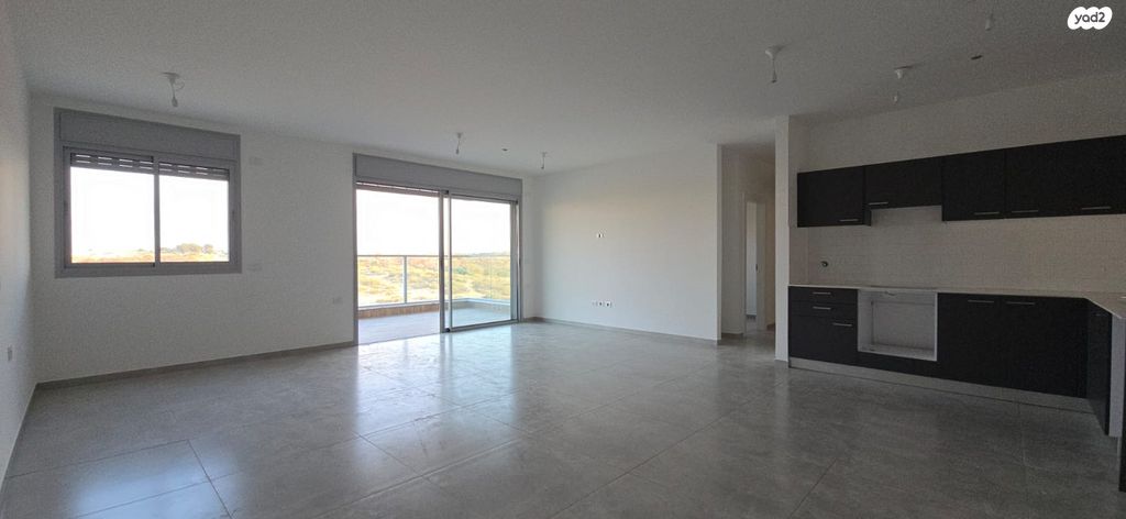 דירה, אורי אלמוג 17, חולון