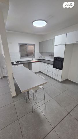 דירה, עוזי נרקיס, רמות הרכס, באר שבע