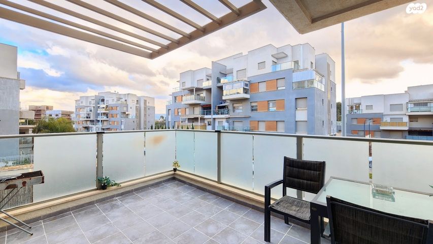 דירה, מירון, אורנים, מעלות תרשיחא