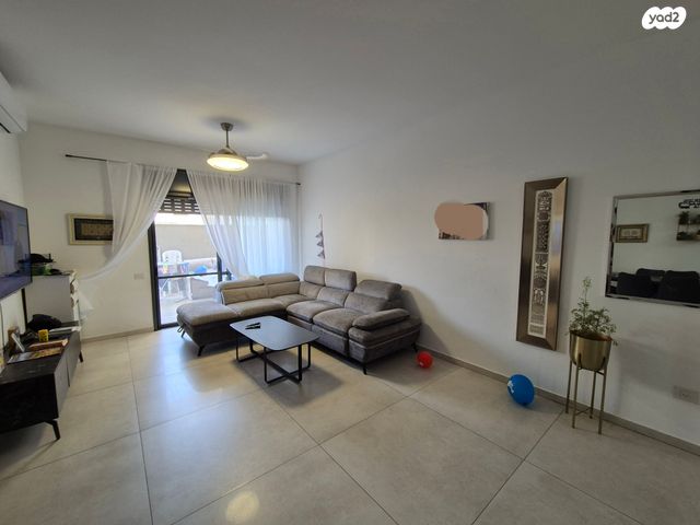 דירת גן, נווה שרון / שער העיר, נתיבות