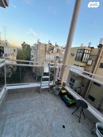 דירה, הרצל 57, בת ים