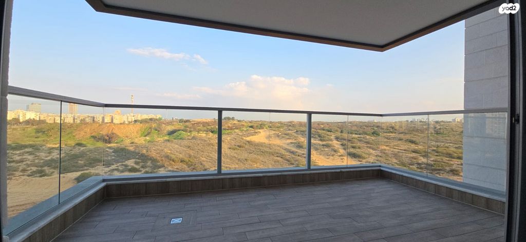 דירה, אורי אלמוג 17, חולון