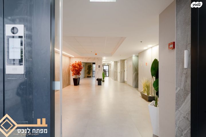 דירה, אריאל שרון, נווה שרון / שער העיר, נתיבות