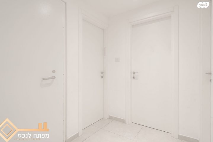 דירה, אריאל שרון, נווה שרון / שער העיר, נתיבות