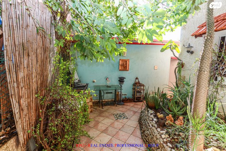 דו משפחתי, יפעת, תל אביב יפו