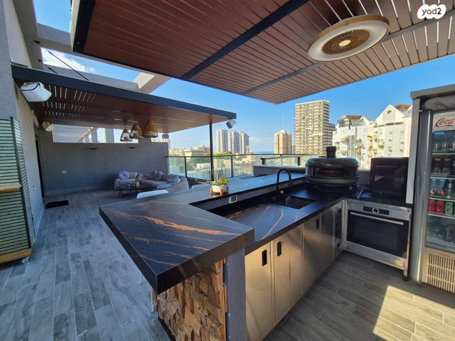 גג/ פנטהאוז