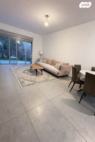 דירת גן, החיטה 33, מרכז שפירא, מרכז שפירא