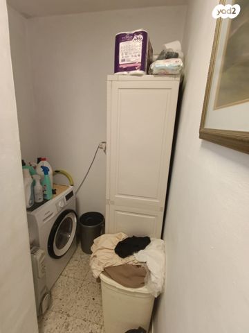 טריפלקס, הרצי"ה קוק 1, קרית ארבע