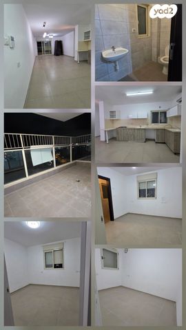 דירה, השקד, רכסים