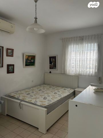 דירה, דרך אבא הלל 37, חרוזים, רמת גן