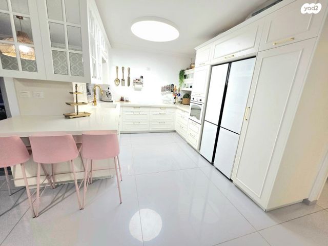 דירת גן, טבנקין 67, נווה שאנן, חיפה