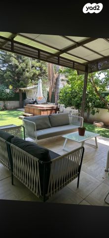 בית פרטי/ קוטג', ספיר, מרכז המושבה, גן יבנה