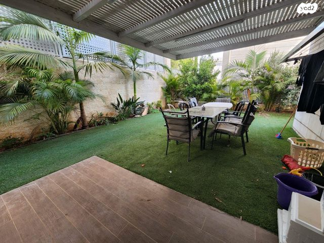 דירת גן, נילס בוהר, פסגות אפק, ראש העין