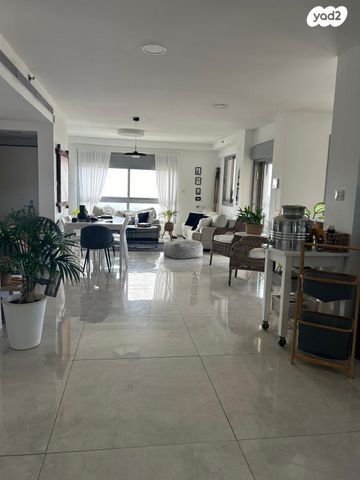 דופלקס, הרופא זלוצ'יסטי 23, אחוזה, חיפה