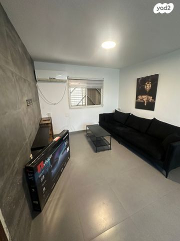 דירה, יציאת אירופה 8, שכונה ה', באר שבע