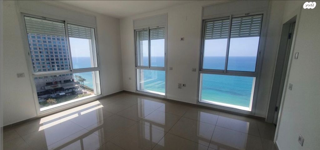 דירה, שדרות בן גוריון 2, נוף הטיילת, נתניה