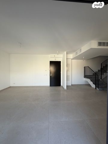 דופלקס, פתח תקווה