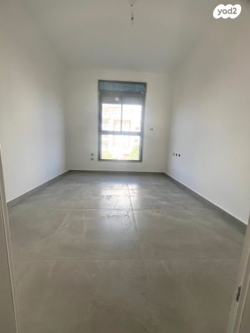 דירה, רעננה