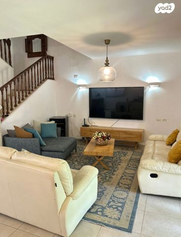 בית פרטי/ קוטג', ספיר, מרכז המושבה, גן יבנה