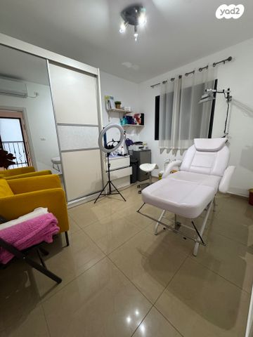 דו משפחתי, גבעת אולגה, חדרה