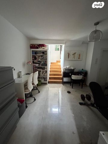 דופלקס, הרופא זלוצ'יסטי 23, אחוזה, חיפה