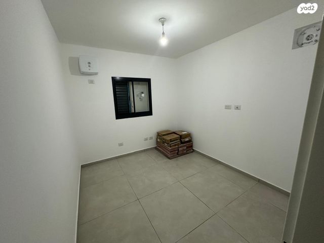 דירה, פרדה יזדאו אקלום, עפולה