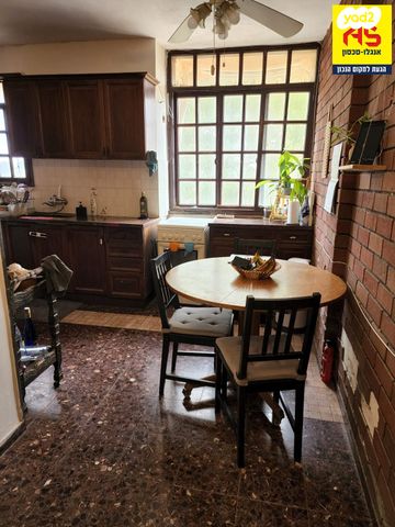 דירה, איתמר, חרוזים, רמת גן