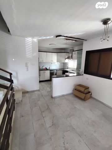 בית פרטי/ קוטג', נאות הרצל, נתניה