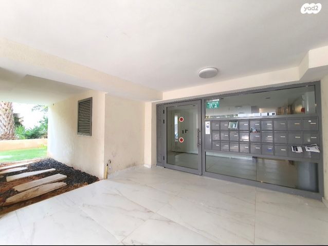 דירה, מעונות ברכה, השומר, ראשון לציון