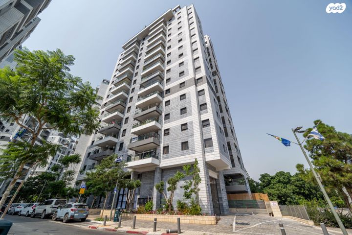 דירה, רועי קליין, קרית קריניצי, רמת גן