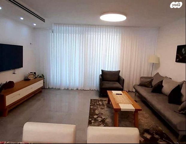 גג/ פנטהאוז, דרך אריאל שרון 1, קרית שמואל, טבריה