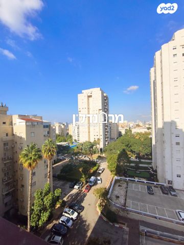 דירה, השופטים, הרצליה