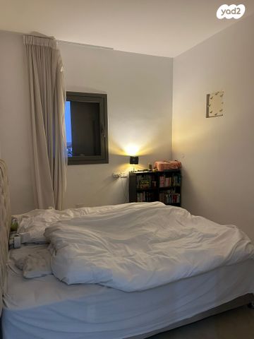 דירה, הרב קוק 7, מרכז העיר, ירושלים