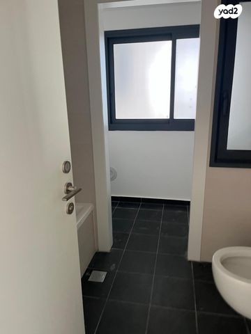 דירה, אמנון ליפקין שחק 8, נוף הטיילת, נתניה