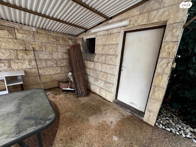 בית פרטי/ קוטג', זינגר, מרכז העיר, סביניה, הוותיקה, קרית ביאליק