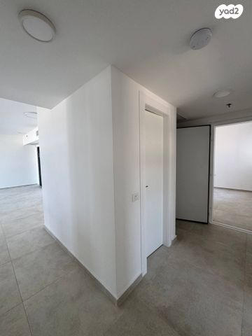 דירה, פארק העסקים האלף, ראשון לציון