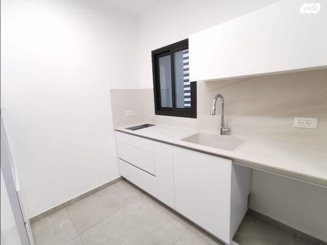 דירה, כפר סבא