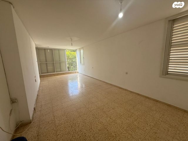 דירה, זאב ברנדה 6, המרכז השקט / מרכז העיר, פתח תקווה