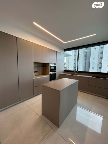 דירה, ש"י עגנון 28, כוכב הצפון, תל אביב יפו