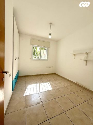 דירת גן, זאב שוהם, נעמ"ת, חיפה