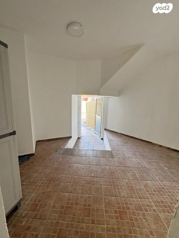 דירה, הלל 8, מרכז העיר, קרית אתא