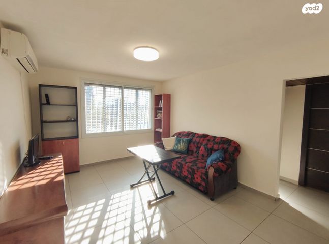 דירה, השלום, נאות יצחק רבין, רמלה