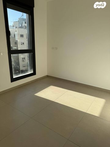 דירה, הצנחנים, נווה שרת, תל אביב יפו