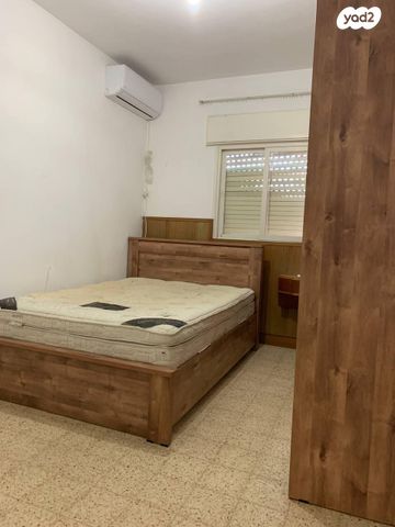 דירה, שדרות רוברט סולד 16, קרית ים  א', קרית ים