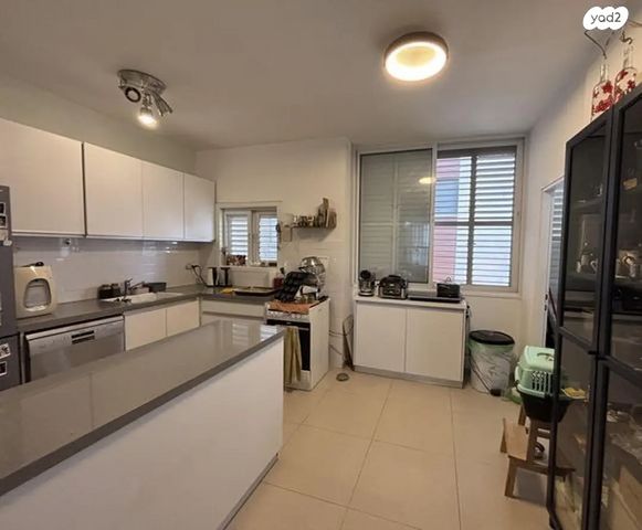 דירה, ביאליק, שכונת בן גוריון, מרכז העיר ג', רמת גן