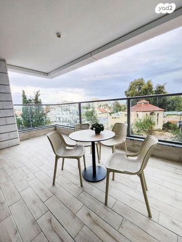 דירה, רועי קליין, קרית קריניצי, רמת גן